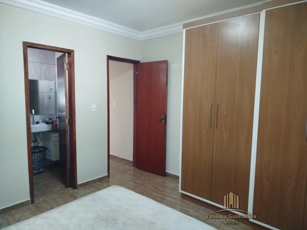 Mansão Privativa à Venda em Pinheiral – RJ