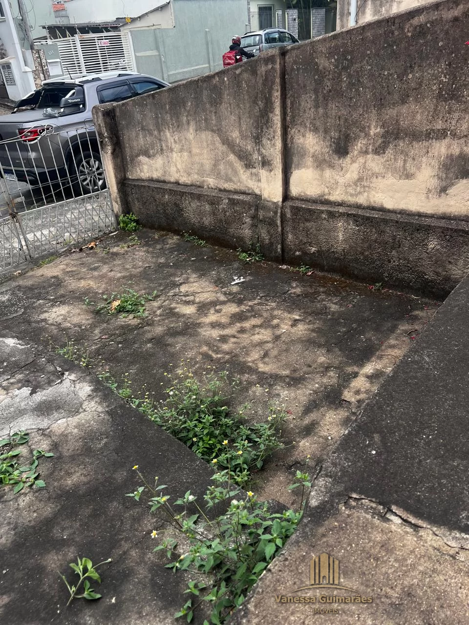Terreno com 4 Casas – Bairro Monte Castelo